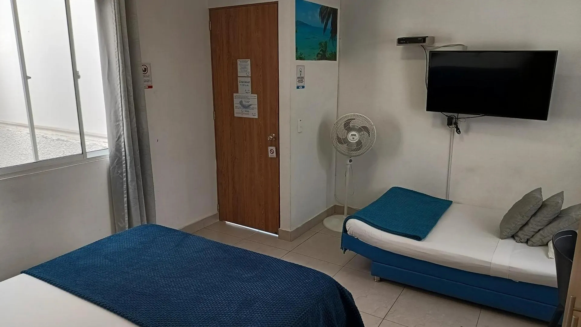 *** Hotel Air Guest House Medellin Colombia